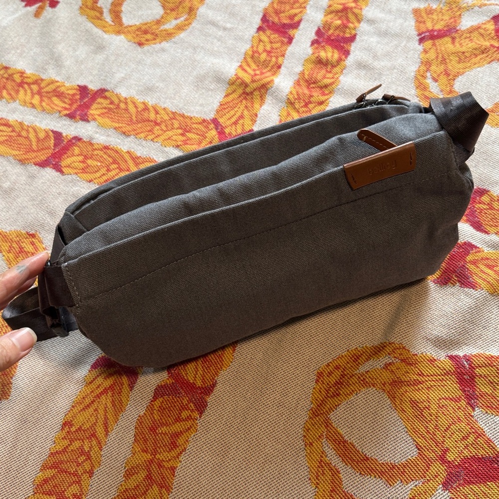 Bellroy mini sling - Picture 2 of 6